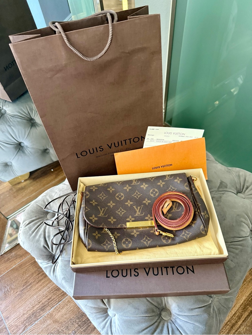 Louis Vuitton LV Monogram MM Favorite